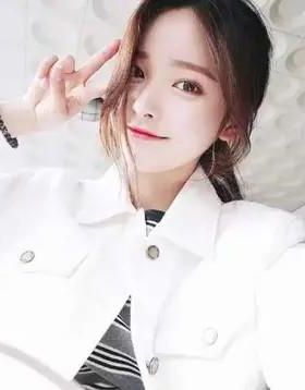 《全宇宙都知道陛下暗恋我》作者：叶猗