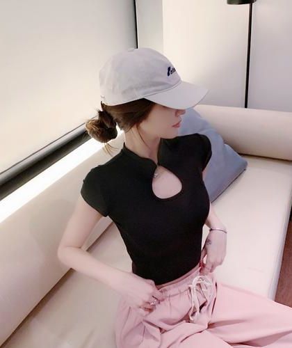 《不安》作者：十念君