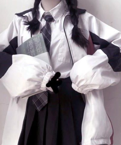 《十胎好孕，但克系》作者：糖心柿子