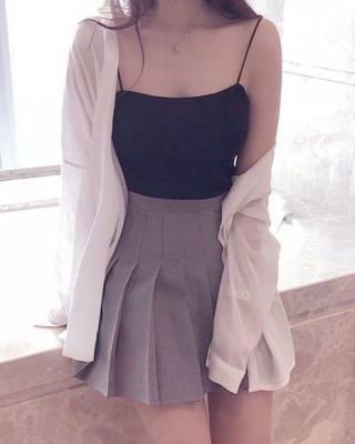 《懒惰炮灰总在出卖身体》作者：xw1997