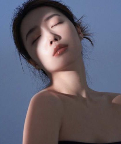 【完结热文】《穿成七零小绿茶,冷面糙汉真香了》苏蘅陆明川